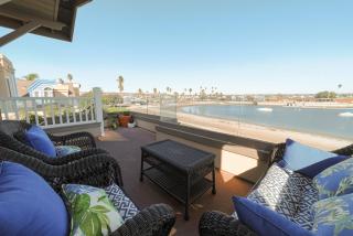 Bayfront Dream - Bay Views, Rooftop Patio, & Garage! - San Diego - 7