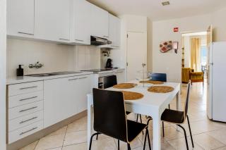 Beach View 2 BDR Apartment W/Balcony by LovelyStay - 1