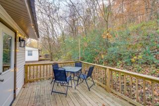 Cozy Knoxville Cottage with Deck, Grill, Fire Pit! - Knoxville - 8