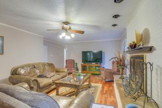 Charming Tennessee Retreat with Fireplace and Grill! - Jackson - 5