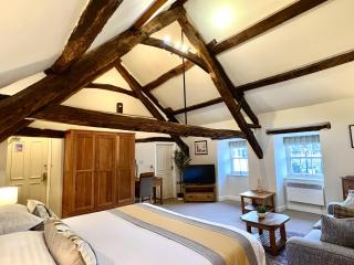 Castle Cottage Inn - 3