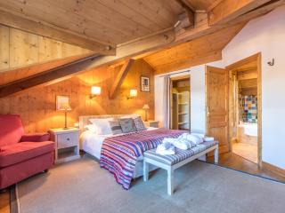 Chalet 5* à Courchevel Village, proche pistes, 4 chambres, cheminée, jacuzzi, garage, Wi-Fi inclus - FR-1-562-40 - 8