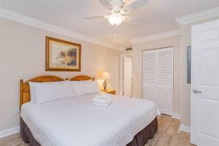 Recently Renovated, Oceanfront,Great Views,Pools! - Myrtle Beach - 8