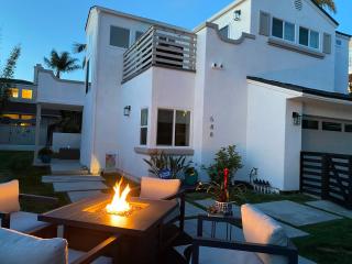 Modern Dream Home - Fire Pit, Grill, Large Yard & AC - Encinitas - 8