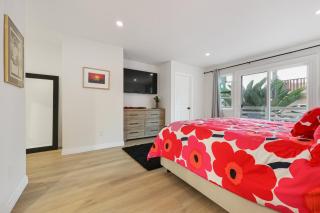 Modern Dream Home - Fire Pit, Grill, Large Yard & AC - Encinitas - 6