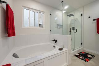 Modern Dream Home - Fire Pit, Grill, Large Yard & AC - Encinitas - 1