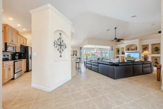 Gulf Access, Heated Saltwater Pool, Sleeps 8 - Cape Coastal - Roelens Vacations - Cape Coral - 5