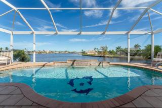Pool, Sleeps 6, Canal View - Villa Boa Vista - Matlacha - 9