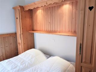 Appartement montagnard spacieux avec balcon, proche pistes et commerces, accès piscine et sauna - FR-1-411-700 - Bourg-Saint-Maurice - 4