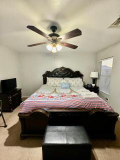 West PHX Cozy king suit with private bathroom Inside a house - Phoenix - 6