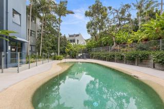 Central Location Stylish 3 Bed with Pool - Sunshine Central - Sunshine Beach - 6