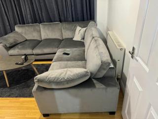 LUXURY APARTMENTS - 4