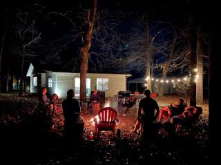 Owl Hoot Lake Retreat- Dock, beach & wooded haven! - 0