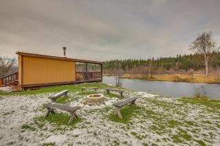 Bonners Ferry Cabin with Wraparound Deck and Views! - 8