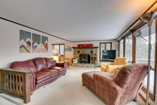 Pet-Friendly Home with Deck 4 Mi to Jay Peak Resort - Montgomery Center - 8