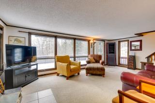 Pet-Friendly Home with Deck 4 Mi to Jay Peak Resort - Montgomery Center - 4