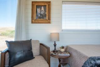 New The Cowboy Boots-Shipping Container Home - Alpine - 6