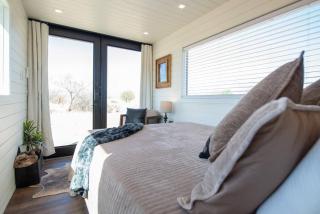 New The Cowboy Boots-Shipping Container Home - Alpine - 1