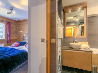 Appartement de standing avec sauna au cœur de Val-d'Isère - FR-1-694-48 - 3