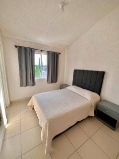 Casa con Alberca Privada - Aguascalientes - 1