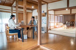なるのいえ 港から徒歩1分 サウナと広々リビングの宿byしまいろ - - 9