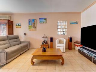 Villa with swimming pool in Sorgues - Sorgues - 8
