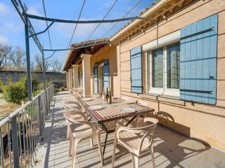 Villa with swimming pool in Sorgues - Sorgues - 7