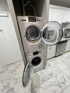 11G-2Br/2B ATL walk2 America Mart, Parking - Atlanta - 5
