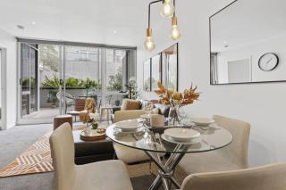 Ultimate Comfort Gem in St Kilda - 9