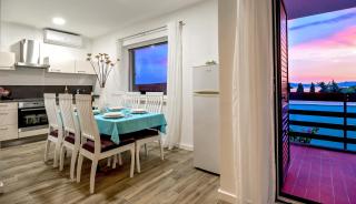 Spacious apartment with pool and jacuzzi - Trogir - 4