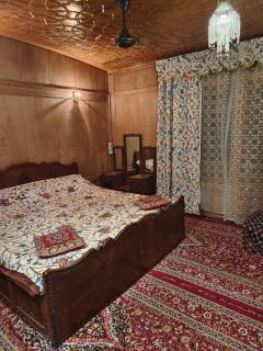 HB NEW LIGHT GROUP OF HOUSEBOATS - Srinagar - 3