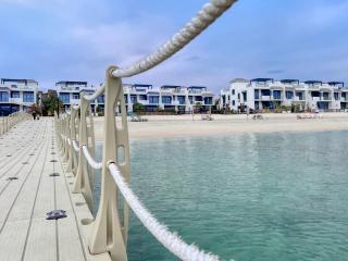 Stunning Palm Villa with Rooftop Garden, Resort Style Pool and Beach by Exclusive Holiday Homes - Dubai - 0