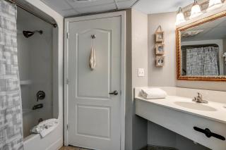 Carolinian Beach Resort 1633 - 2