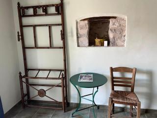 Vincenzo’s room in a tower/ Green - 8