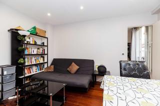 Cocoon and bright T1 In A Quiet Neighborhood - Paris - 8