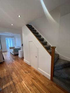 3 Bedroom Townhouse Central Brentwood - Brentwood - 6