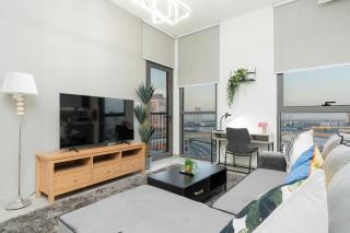 White Sage - Brand New Apartment With Panoramic New Dubai Views - 1