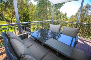 Apex Villa - Bright - 4