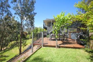 Apex Villa - Bright - 1