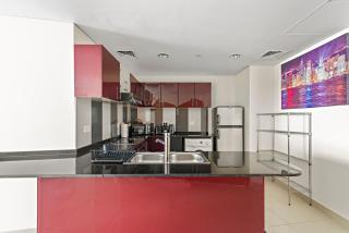 Great 2BR APT Ocean Heights - Dubai - 2