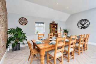 Finest Retreats - South Barn - Winestead - 2
