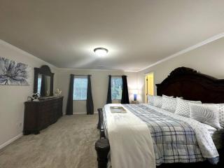 B11-Reunion Villa for relaxation, fenced yard, many BRs - Bothell - 5