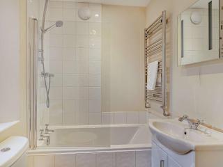 4 Bed in Appledore DOCHO - 1