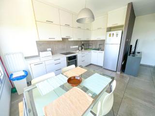 Panoramic Sea View Apt - 2bed - 6