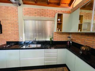 Casinha charmosa e muito verde em Bom Princípio - 1