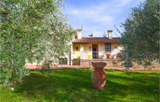 3 Bedroom Pet Friendly Home In Arezzo - 3