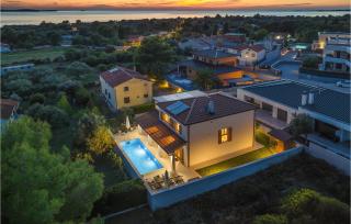 Nice Home In Peroj With Wifi - 2
