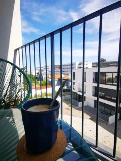 Modern apartment with balcony and free parking - Porto - 4