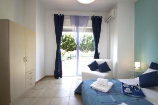 Taormina Studio Apartments - 8