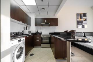 ALH Vacay - Studio with Golf Course View - Dubai - 4